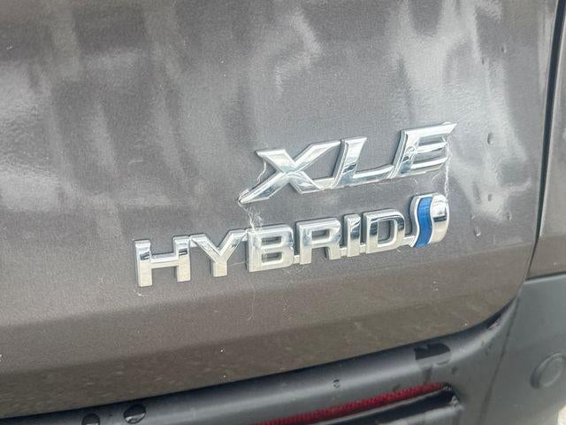 2024 Toyota Sienna XLE FWD 8-Passenger (Natl)
