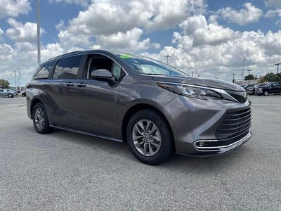 2024 Toyota Sienna XLE Autono-MaaS FWD 7-Passenger (Natl)