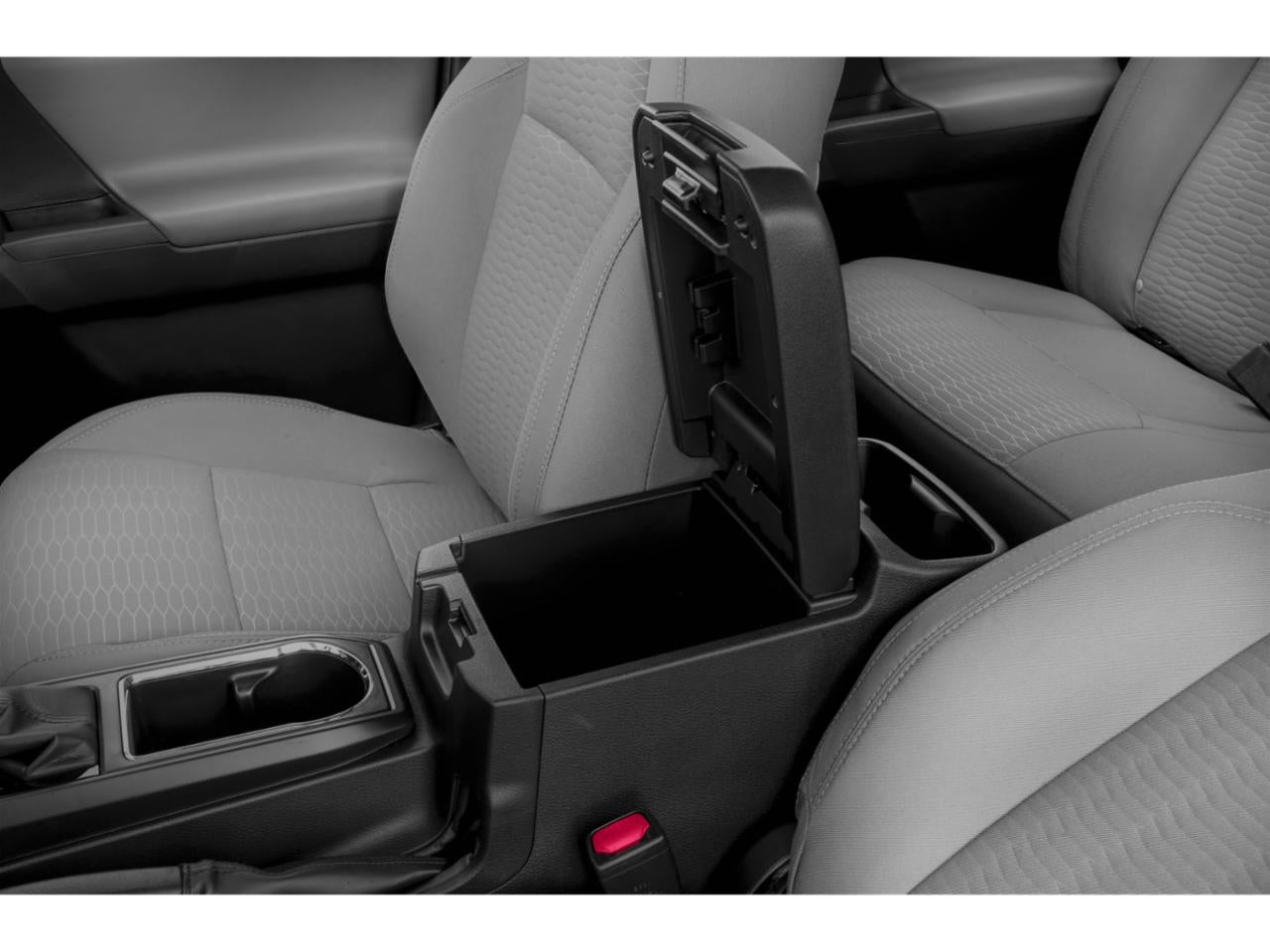 2019 Toyota Tacoma 2WD 2WD SR5 Double Cab 5' Bed V6 AT (GS)