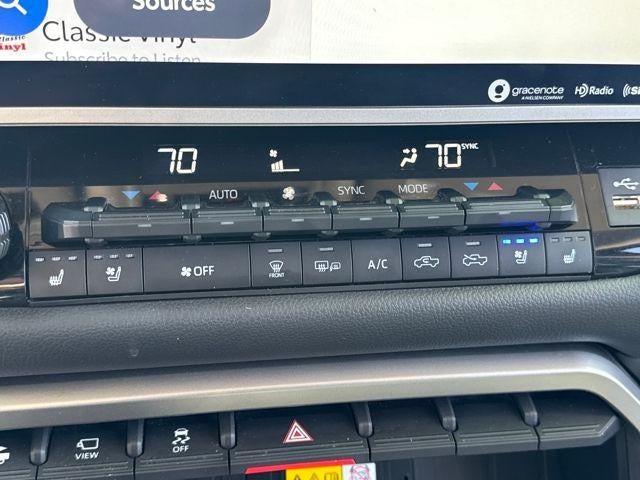 2023 Toyota Tundra 4WD 4WD Limited CrewMax 5.5' Bed (Natl)