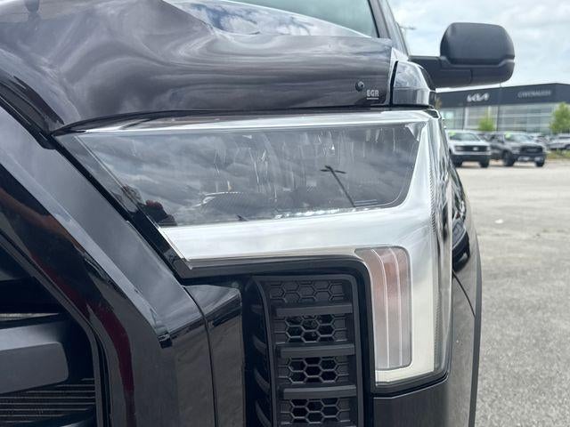2025 Toyota Tundra 2WD 2WD SR5 CrewMax 5.5' Bed (SE)