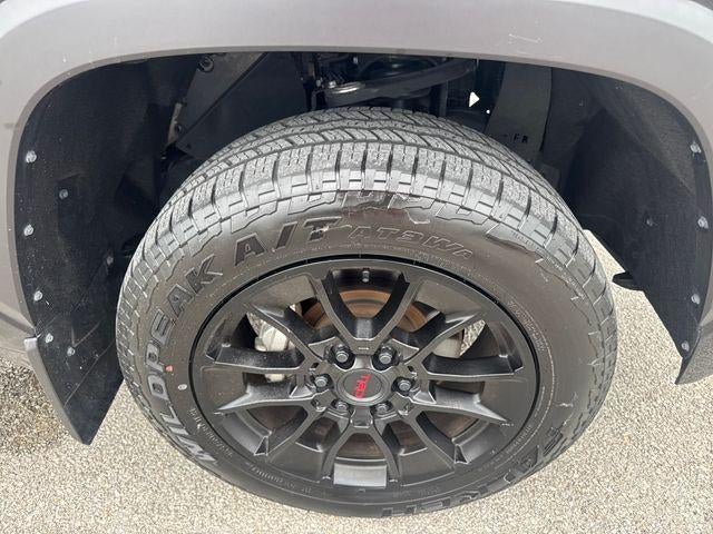 2025 Toyota Tundra 2WD 2WD SR5 CrewMax 5.5' Bed (SE)