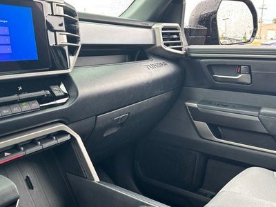 2025 Toyota Tundra 4WD 4WD SR5 CrewMax 5.5' Bed (SE)