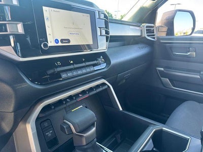 2026 Toyota Tundra 4WD 4WD SR5 CrewMax 5.5' Bed (SE)