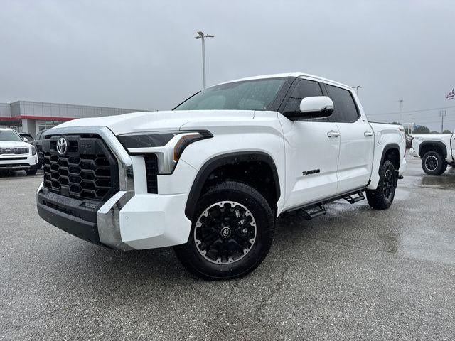 2026 Toyota Tundra 4WD 4WD SR5 CrewMax 5.5' Bed (SE)