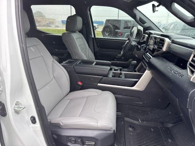 2026 Toyota Tundra 4WD 4WD SR5 CrewMax 5.5' Bed (SE)
