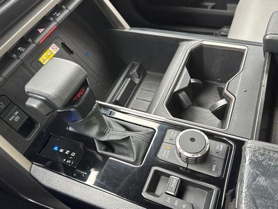 2026 Toyota Tundra 4WD 4WD SR5 CrewMax 5.5' Bed (SE)