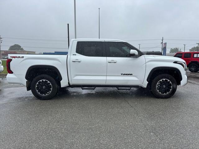 2026 Toyota Tundra 4WD 4WD SR5 CrewMax 5.5' Bed (SE)