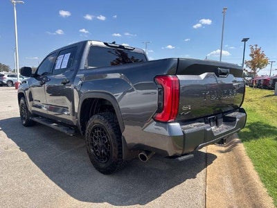 2025 Toyota Tundra 4WD 4WD SR5 CrewMax 5.5' Bed (SE)
