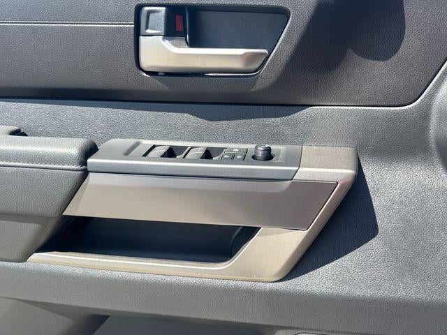 2026 Toyota Tundra 4WD 4WD SR5 CrewMax 5.5' Bed (SE)