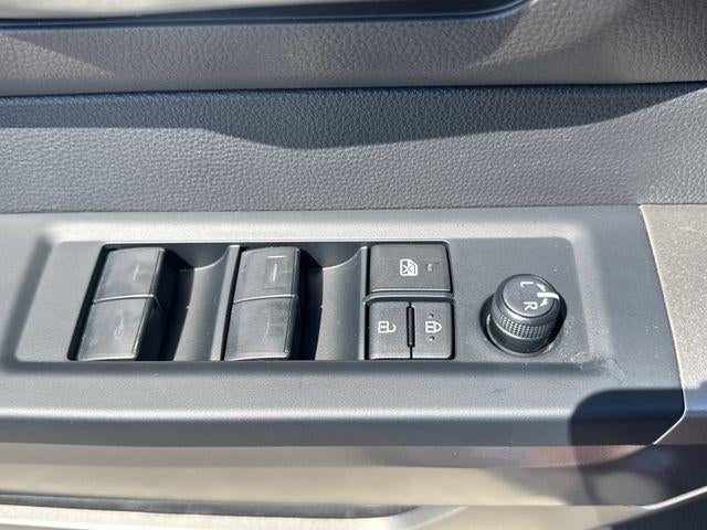 2026 Toyota Tundra 4WD 4WD SR5 CrewMax 5.5' Bed (SE)