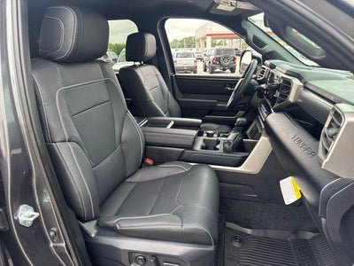 2026 Toyota Tundra 4WD 4WD SR5 CrewMax 5.5' Bed (SE)