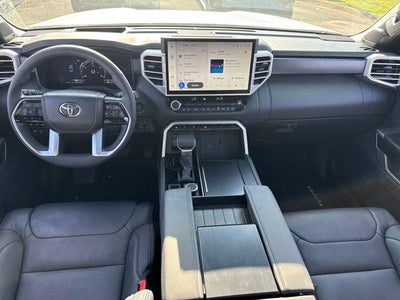 2025 Toyota Tundra 4WD 4WD Platinum Hybrid CrewMax 5.5' Bed (Natl)