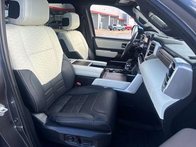 2023 Toyota Sequoia Capstone 4WD (Natl)