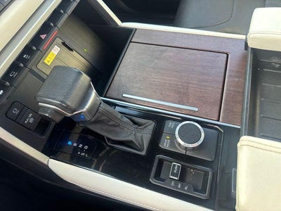 2023 Toyota Sequoia Capstone 4WD (Natl)