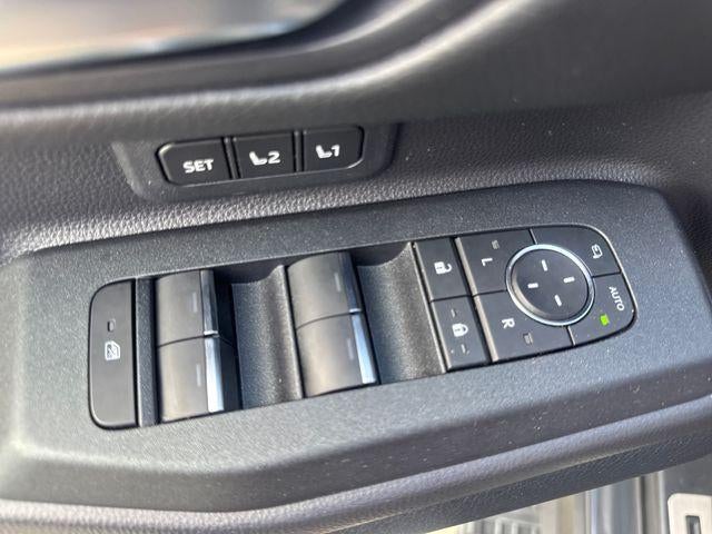 2025 Toyota Land Cruiser 4WD (GS)