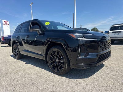 2026 Toyota RAV4 XSE AWD (Natl)