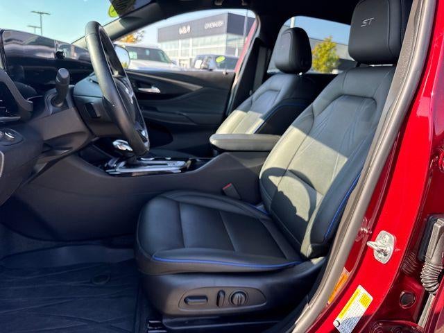 2025 Buick Envista FWD 4dr Sport Touring