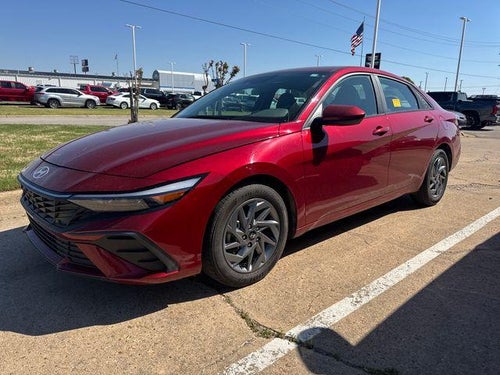 2024 Hyundai ELANTRA SEL IVT