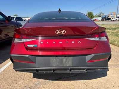 2024 Hyundai ELANTRA SEL IVT