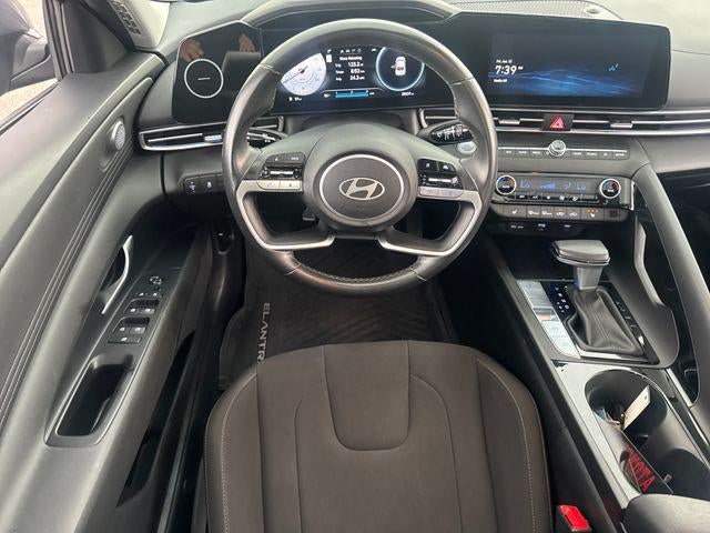 2025 Hyundai ELANTRA SEL Convenience IVT