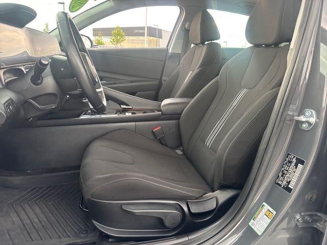 2025 Hyundai ELANTRA SEL Convenience IVT