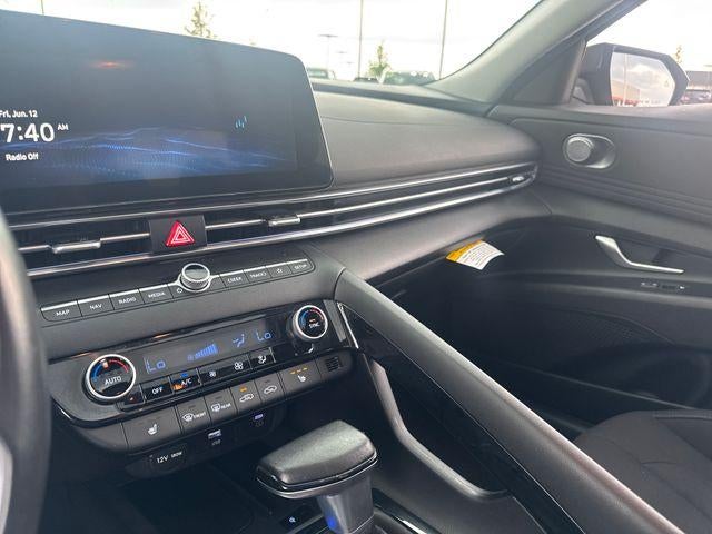 2025 Hyundai ELANTRA SEL Convenience IVT