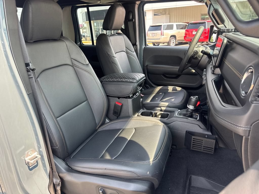 2025 Jeep Gladiator High Tide