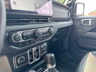 2025 Jeep Gladiator High Tide