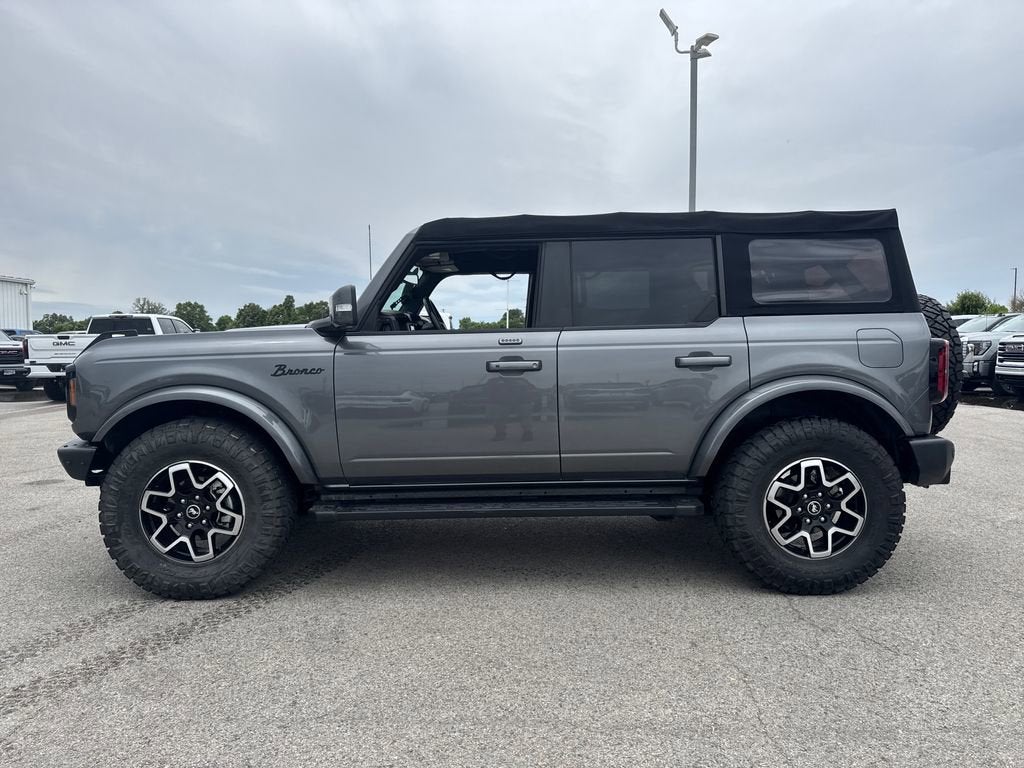 2022 Ford Bronco Base