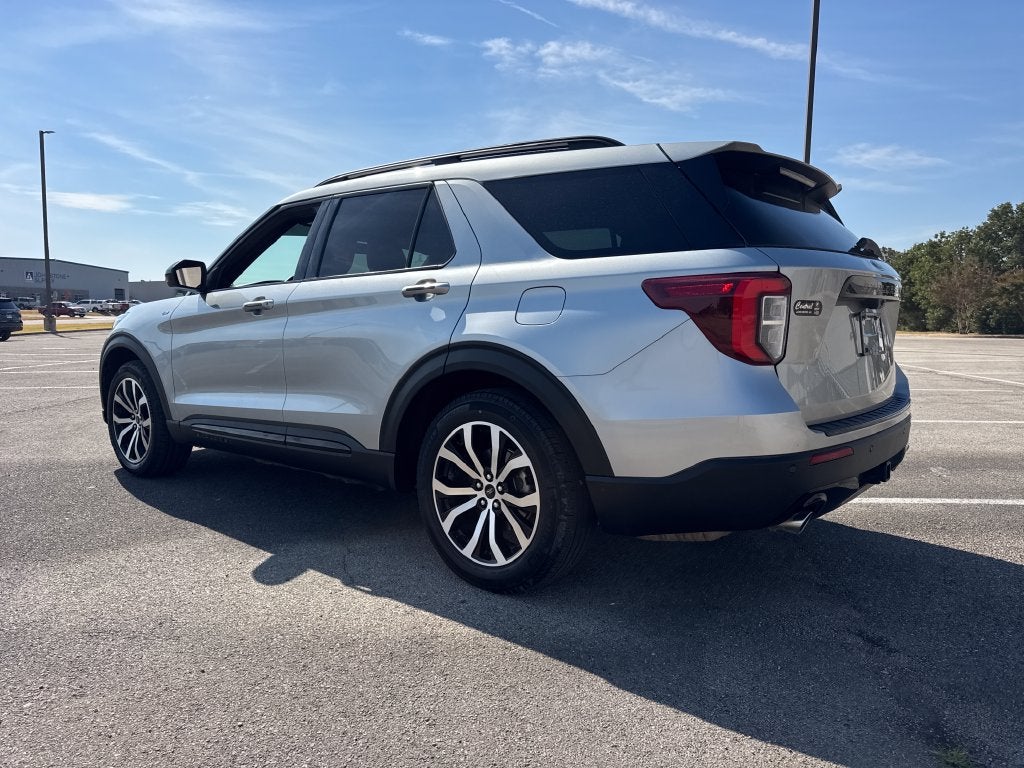 2024 Ford Explorer ST-Line