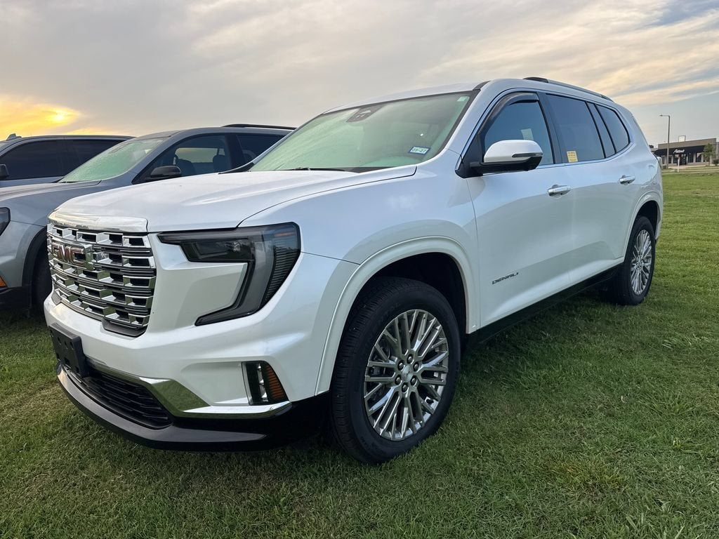 2025 GMC Acadia Denali