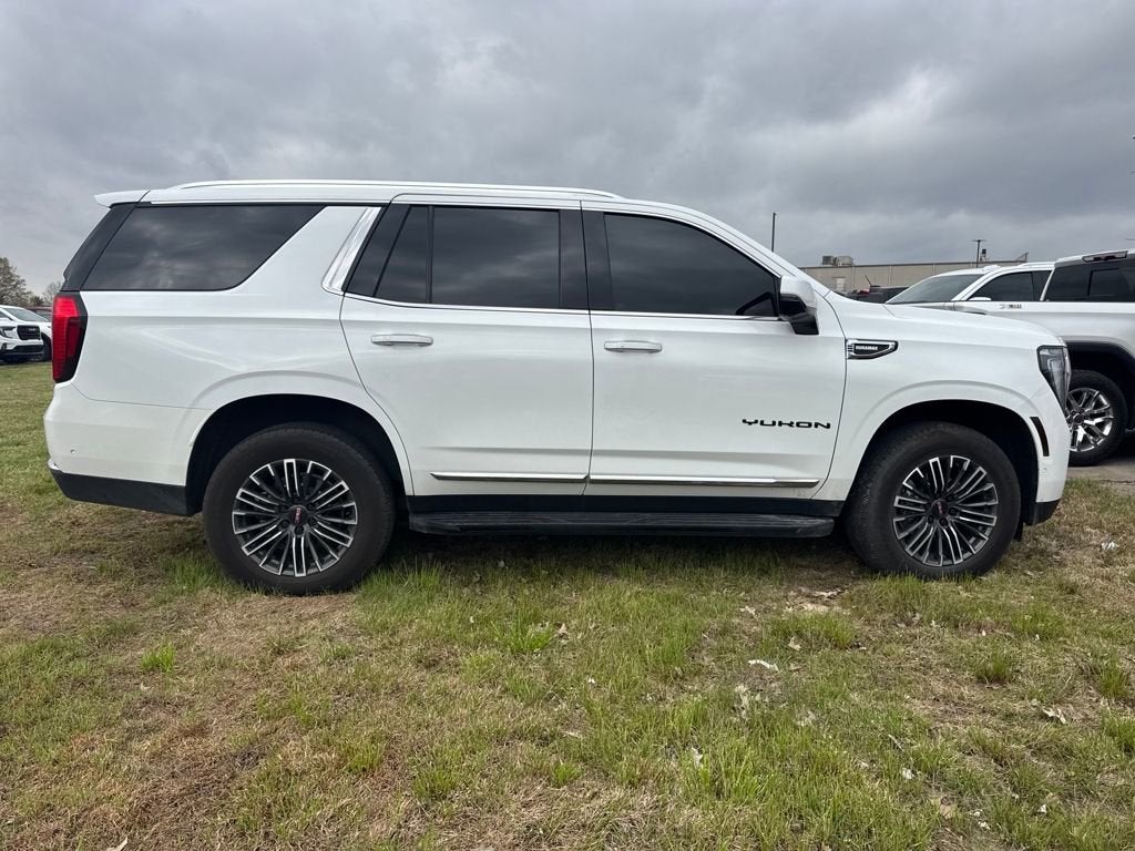 2025 GMC Yukon Elevation