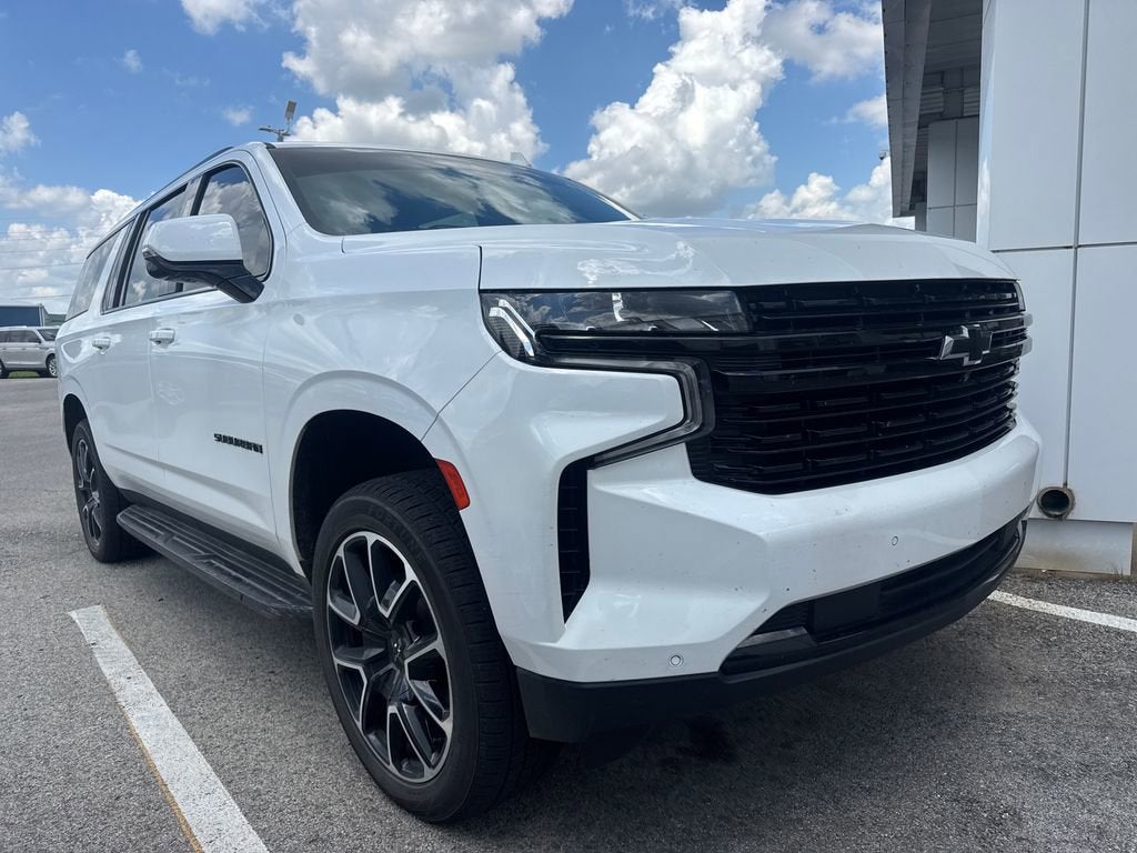 2023 Chevrolet Suburban RST
