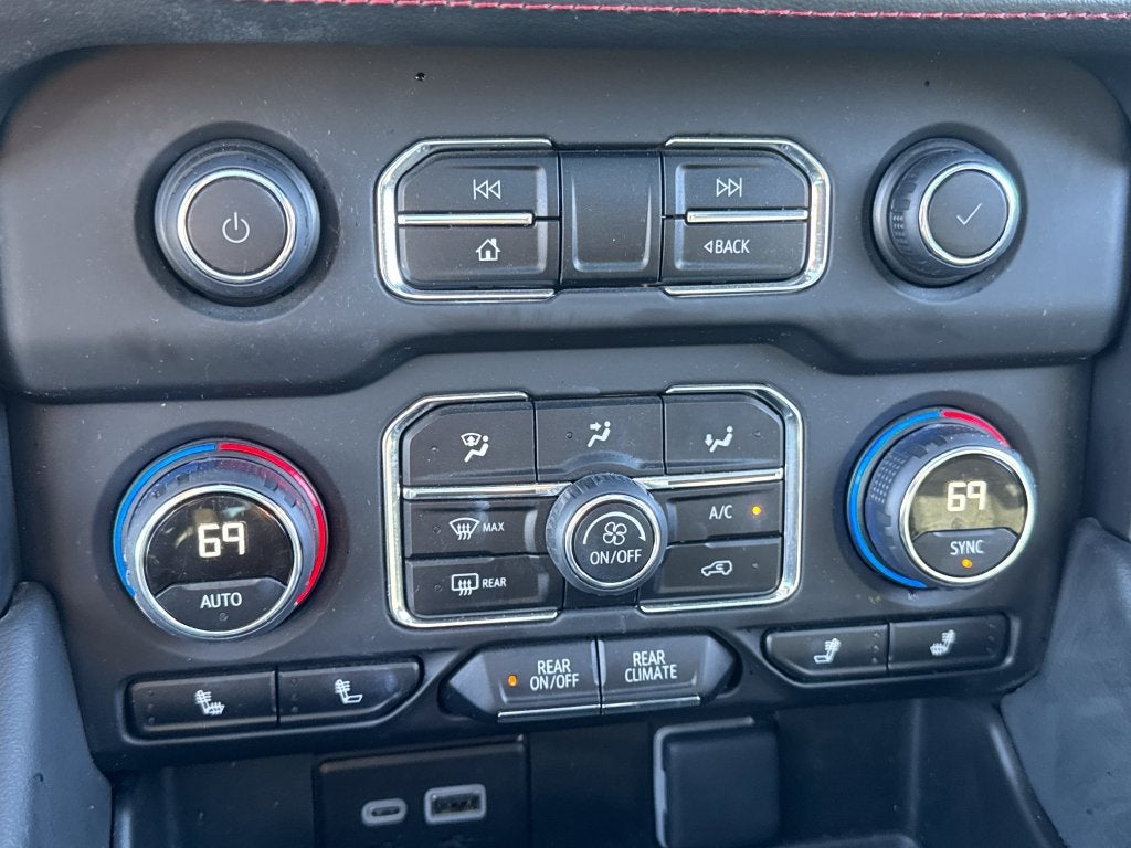 2024 Chevrolet Tahoe RST
