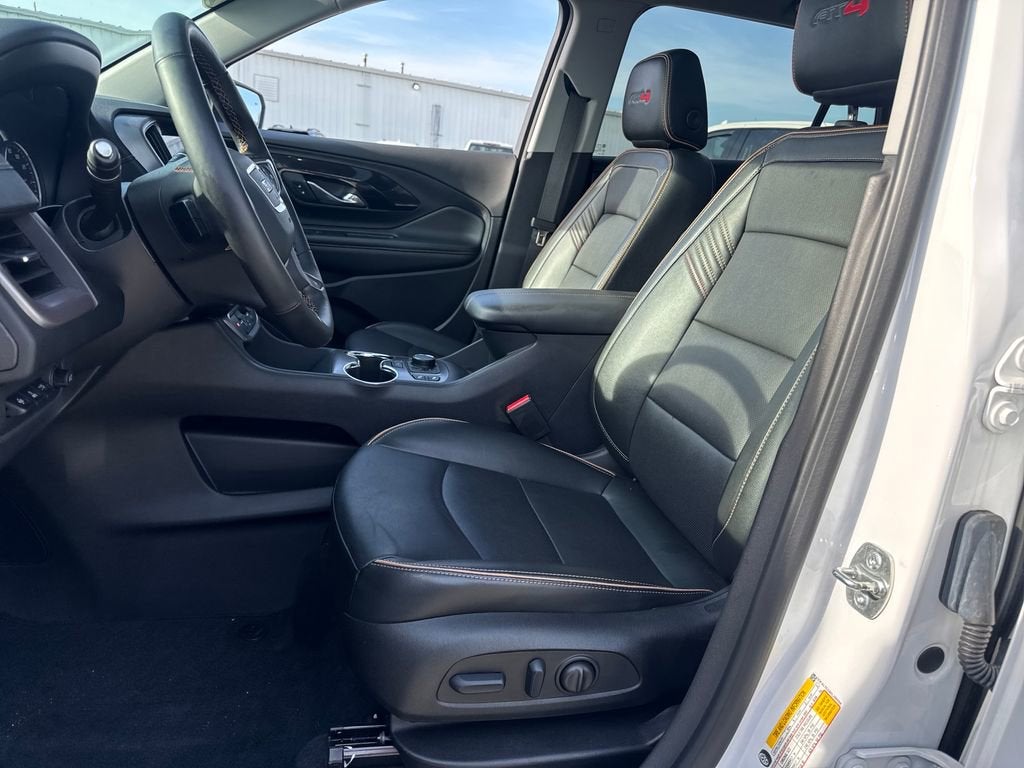 2024 GMC Terrain AT4