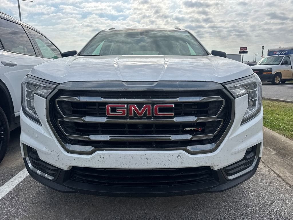 2024 GMC Terrain AT4