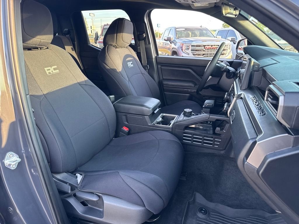 2025 Toyota Tacoma 4WD SR