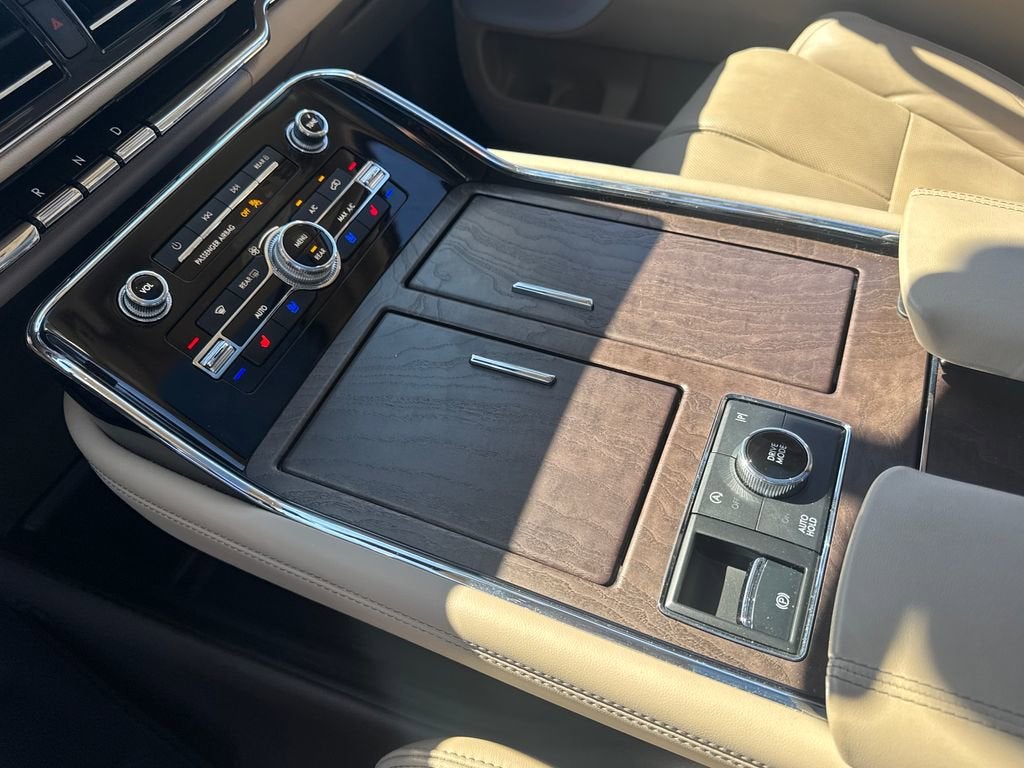 2024 Lincoln Navigator L Reserve