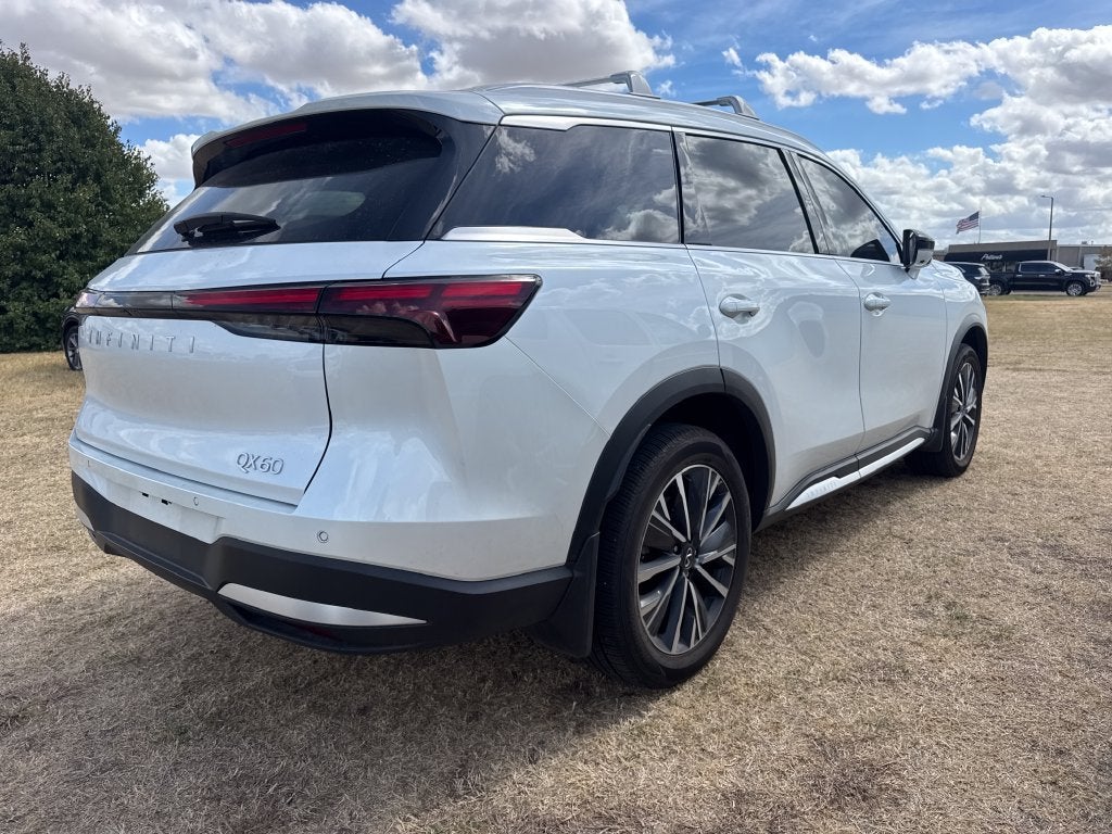 2026 INFINITI QX60 LUXE