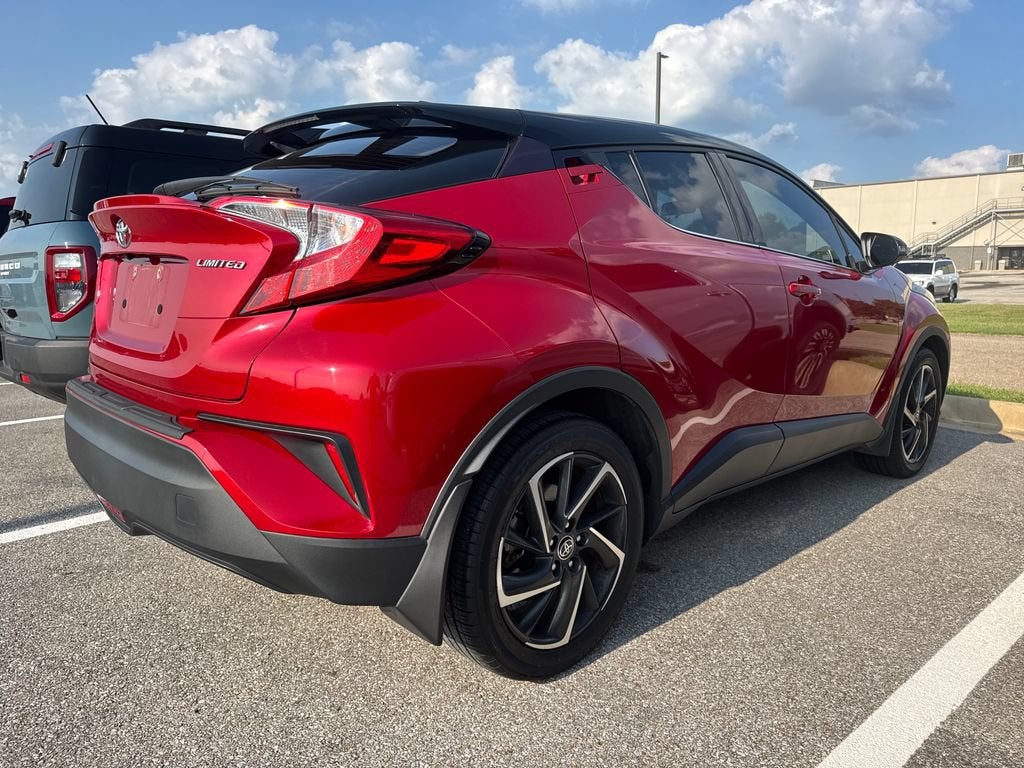 2022 Toyota C-HR XLE