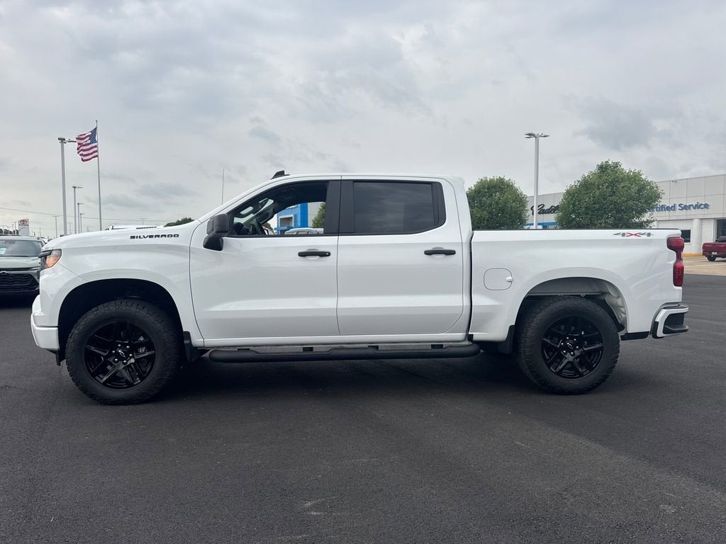 2025 Chevrolet Silverado 1500 Custom