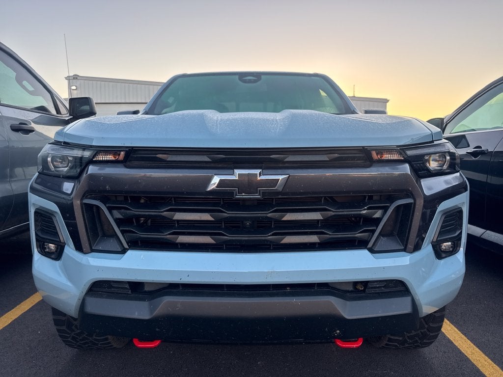 2025 Chevrolet Colorado WT/LT