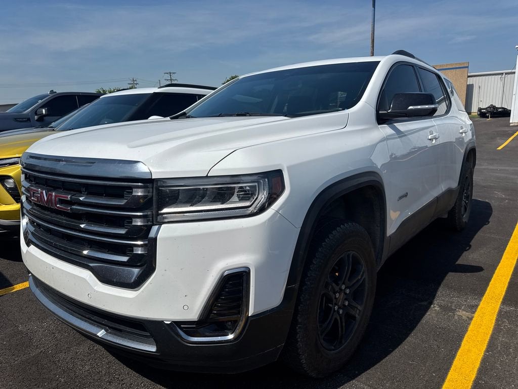 2022 GMC Acadia AT4