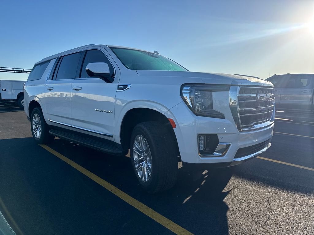 2023 GMC Yukon XL SLT