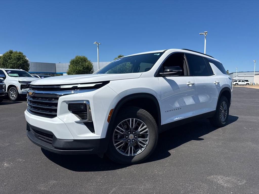 2026 Chevrolet Traverse FWD LT's photo