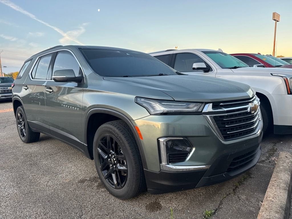 2022 Chevrolet Traverse LT Cloth