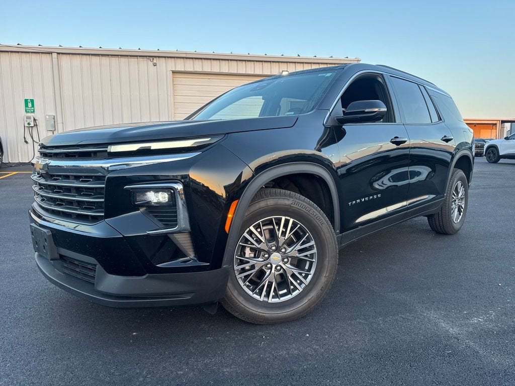 2026 Chevrolet Traverse AWD LT's photo