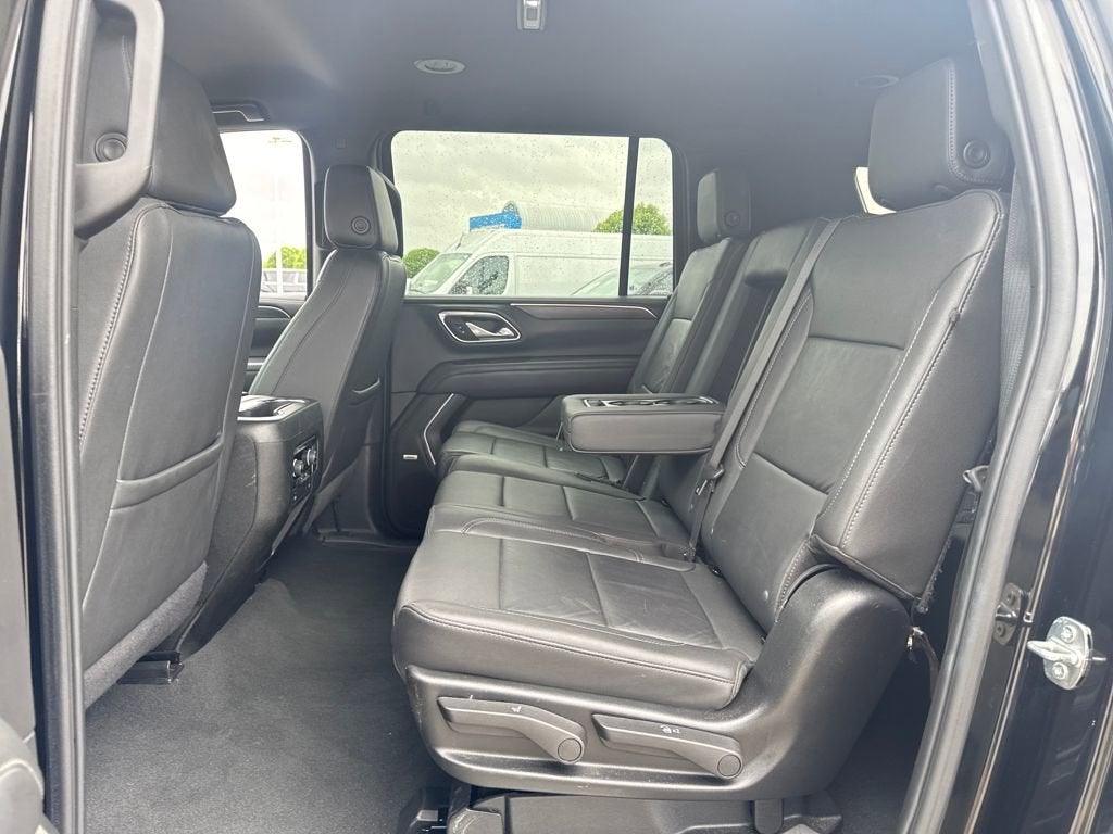 2024 Chevrolet Suburban LT