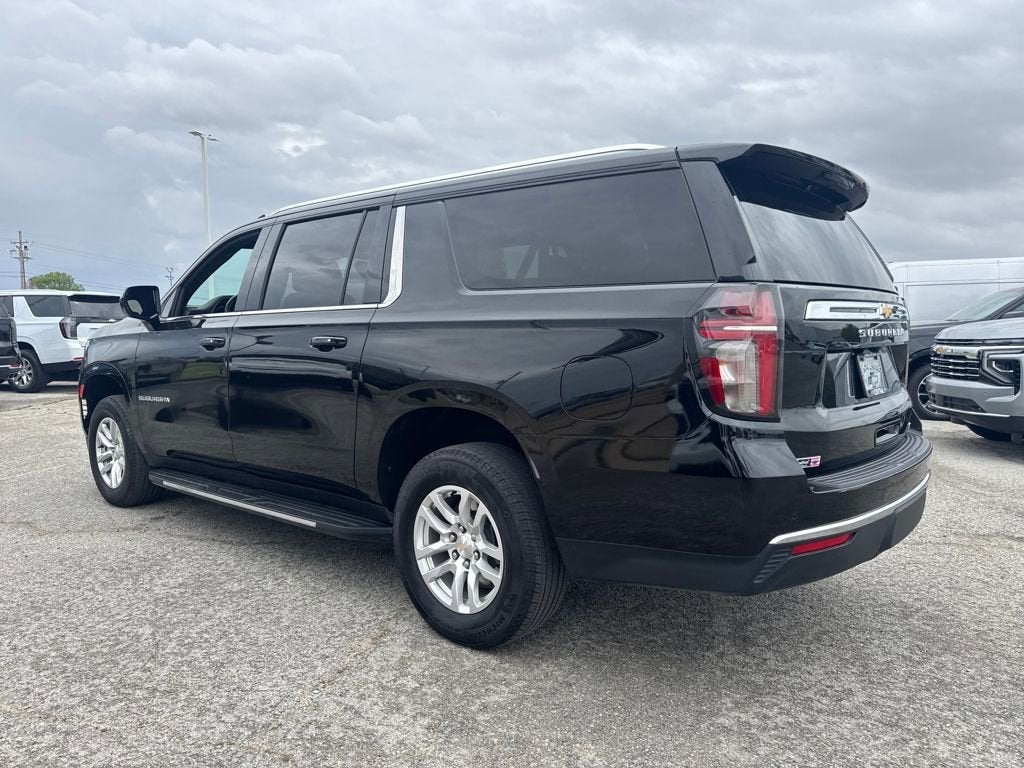 2024 Chevrolet Suburban LT